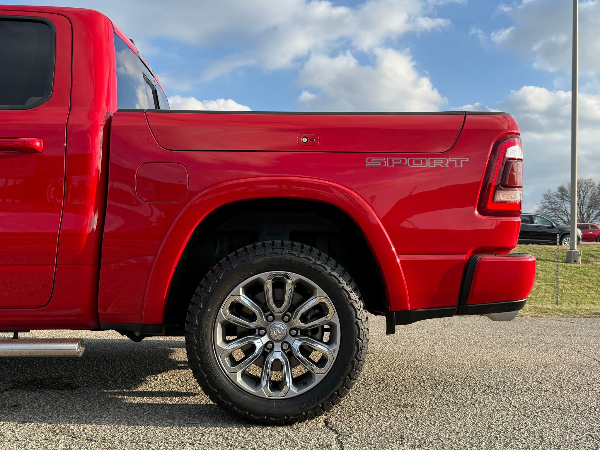 Used 2021 RAM 1500 Laramie w/ Sport Appearance Package image 14