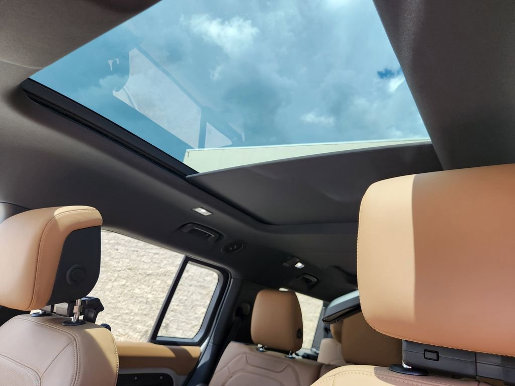 New 2026 Land Rover Defender 130 S image 10