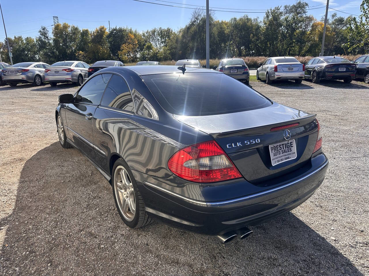 Used 2009 Mercedes-Benz CLK 550 Coupe image 4