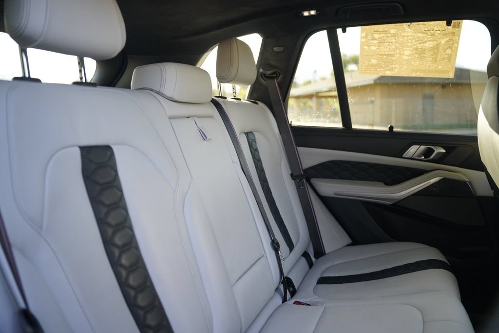 Used 2021 BMW X5 M w/ Competition Package AWD/4WD image 13