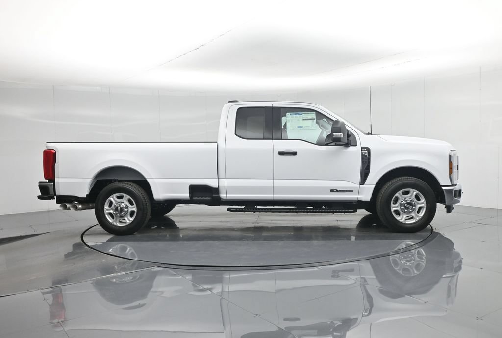 New 2026 Ford F350 XLT RWD image 26