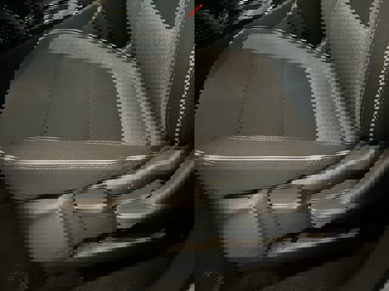 Used 2025 Chevrolet TrailBlazer LT image 12