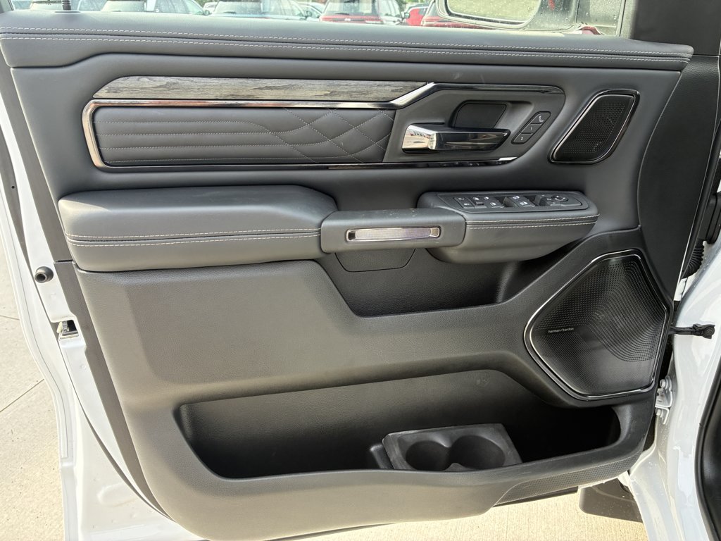 Used 2025 RAM 1500 Limited AWD/4WD image 20
