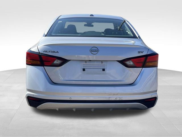 Used 2024 Nissan Altima 2.5 SV image 3