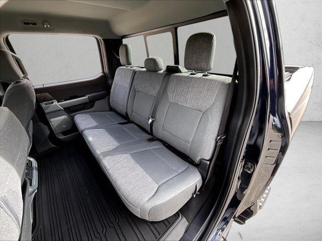 Used 2025 Ford F250 XLT w/ Black Appearance Package AWD/4WD image 24