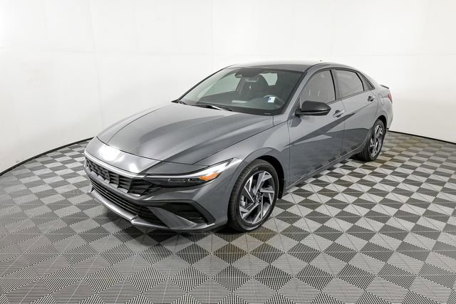 New 2025 Hyundai Elantra Sport