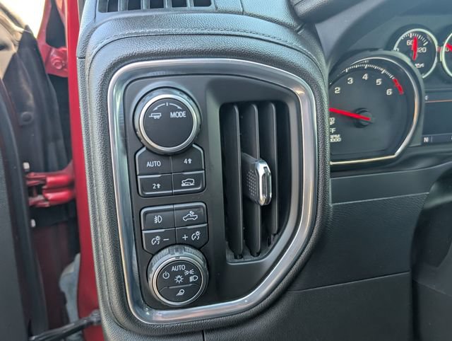 Used 2021 Chevrolet Silverado 1500 LTZ AWD/4WD image 15