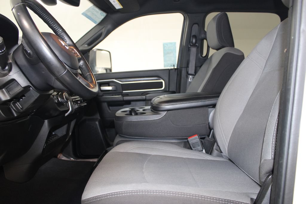 Used 2024 RAM 2500 Big Horn AWD/4WD image 23