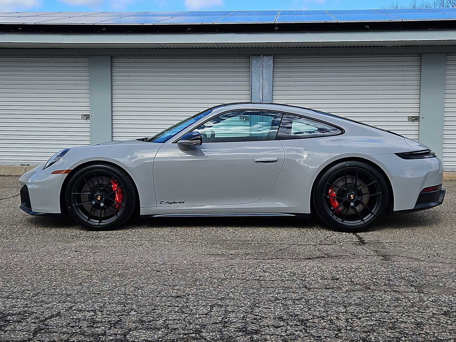 New 2026 Porsche 911 Carrera 4 GTS image 2