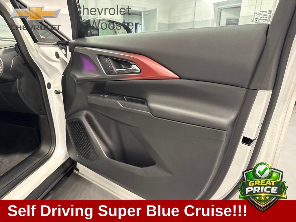 New 2025 Chevrolet Equinox EV RS w/ Active Safety Package 3 AWD/4WD image 38