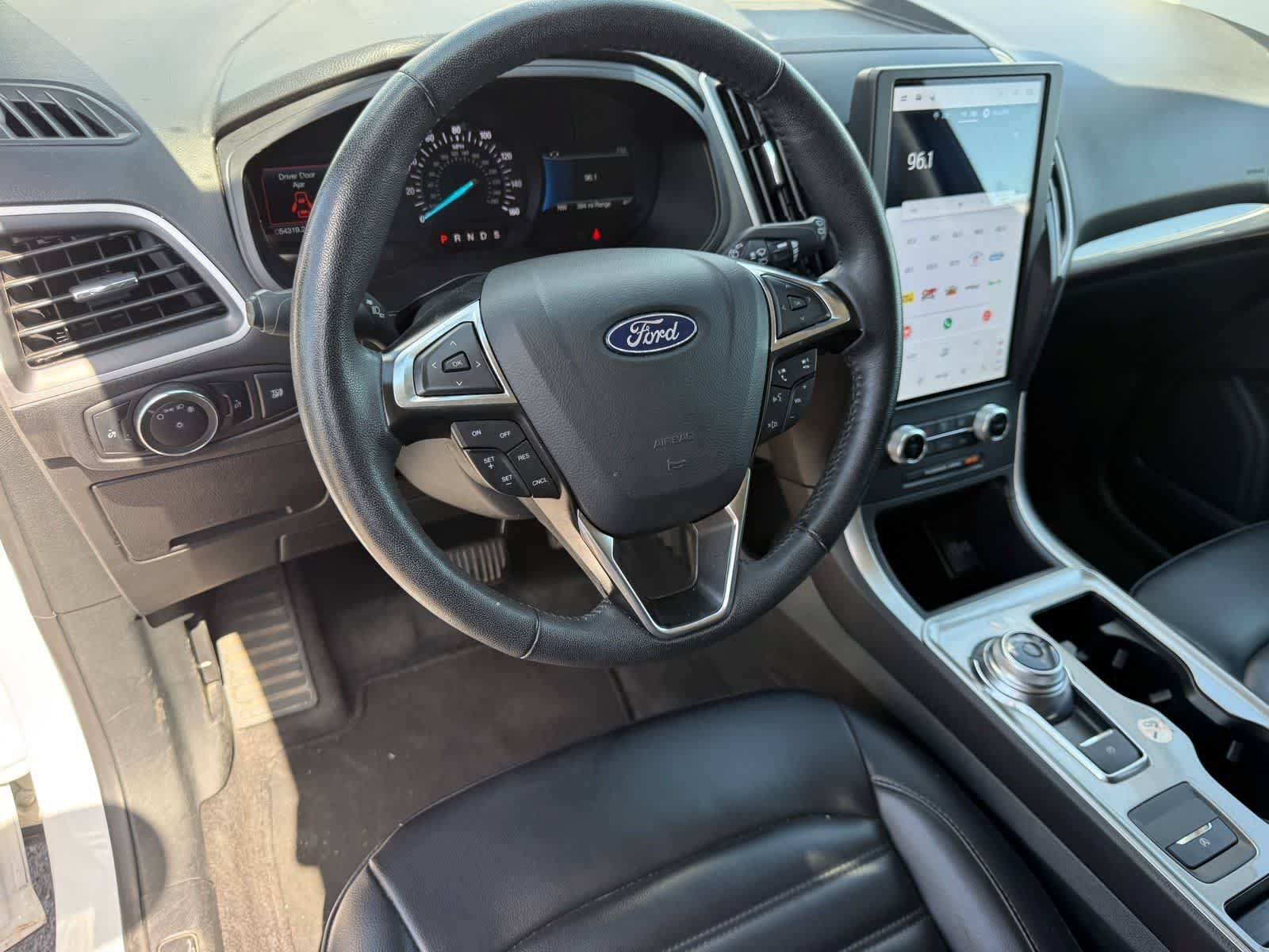 Used 2024 Ford Edge SEL AWD/4WD image 18