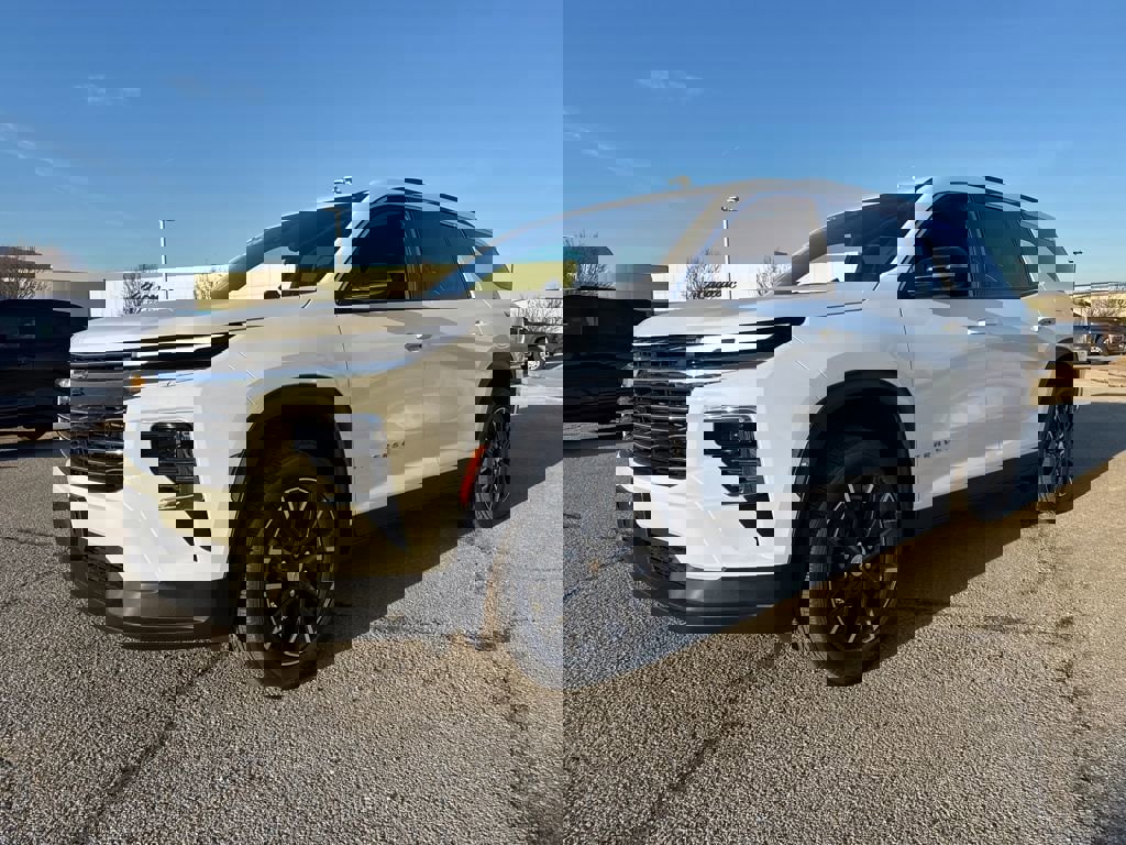 New 2026 Chevrolet Traverse LT w/ Sun and Wheel Package image 2