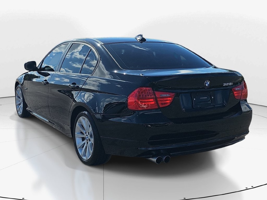 Used 2009 BMW 328i Sedan RWD image 8