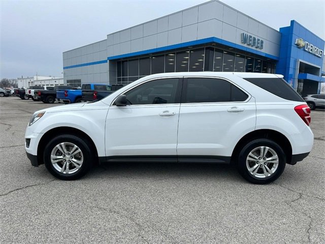 Used 2017 Chevrolet Equinox LS image 2