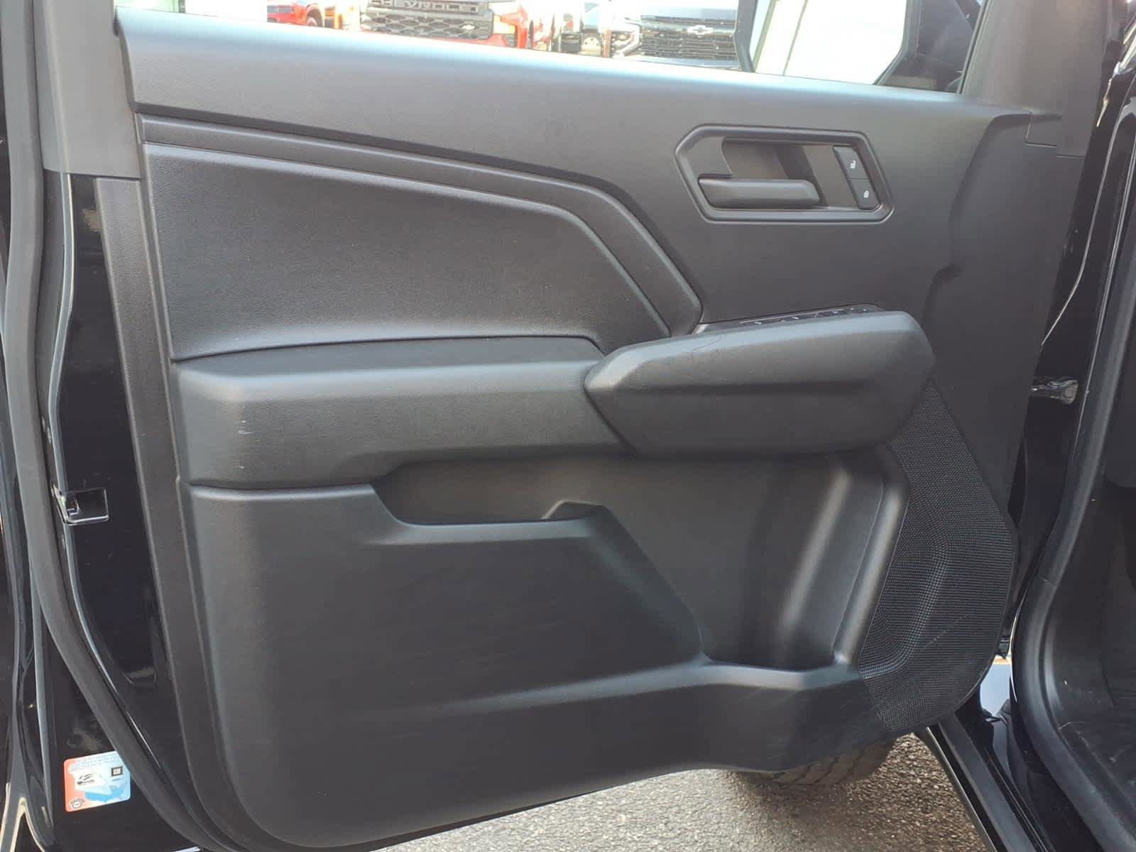 Used 2023 Chevrolet Colorado Trail Boss w/ Advanced Trailering Package AWD/4WD image 10