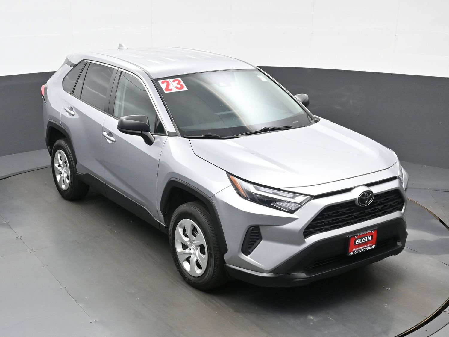 Used 2023 Toyota RAV4 LE AWD/4WD image 32