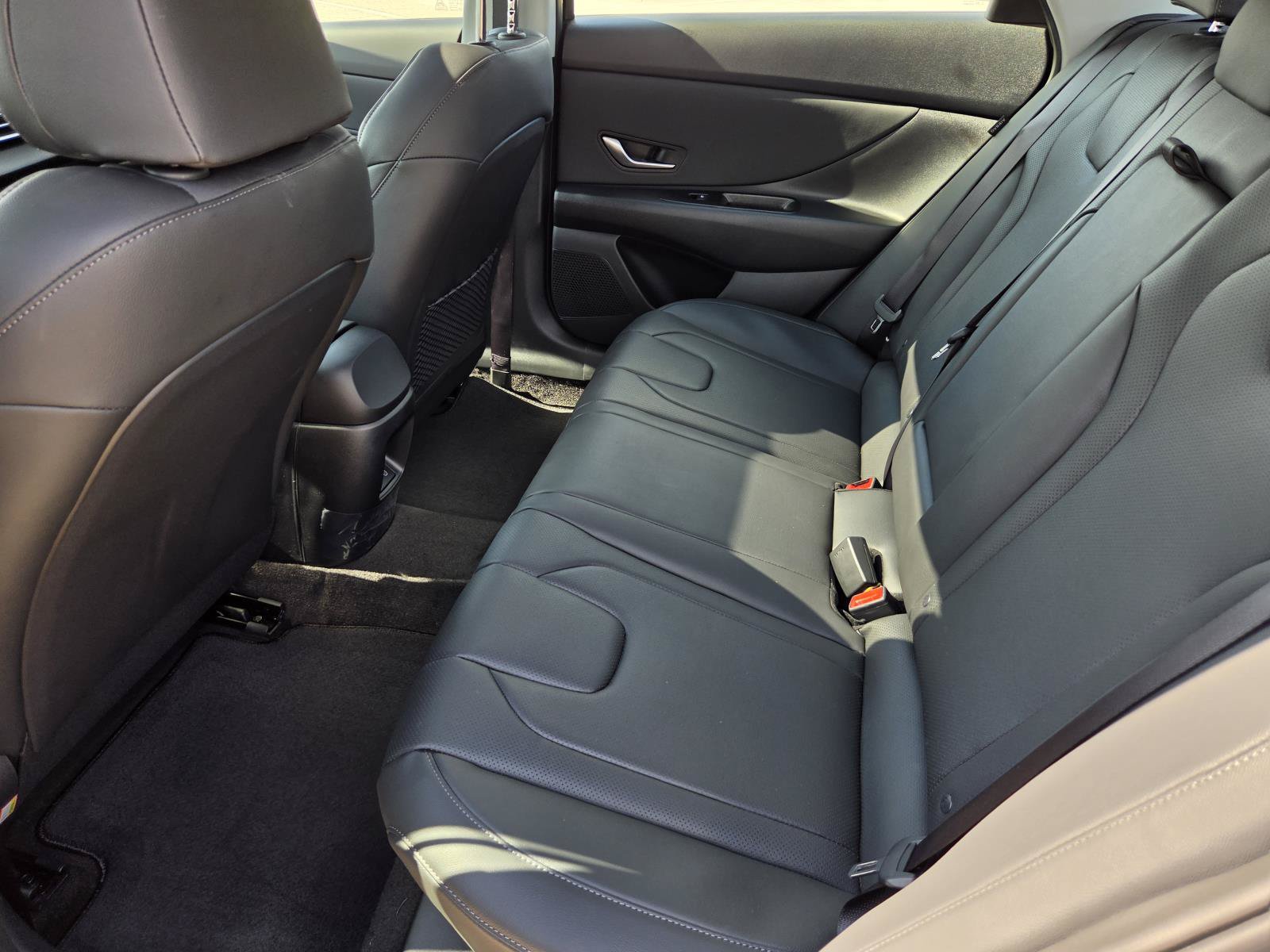 New 2026 Hyundai Elantra Limited FWD image 11