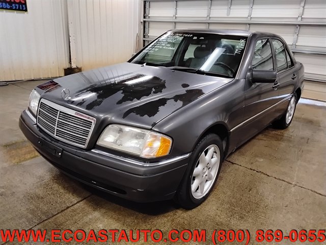 Used 1995 Mercedes-Benz C 220 Sedan image 4