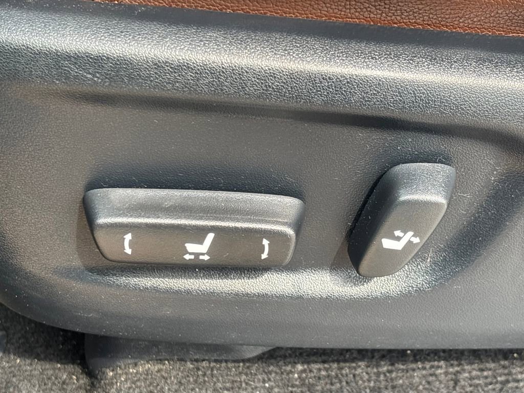 Used 2020 Toyota 4Runner Limited image 10