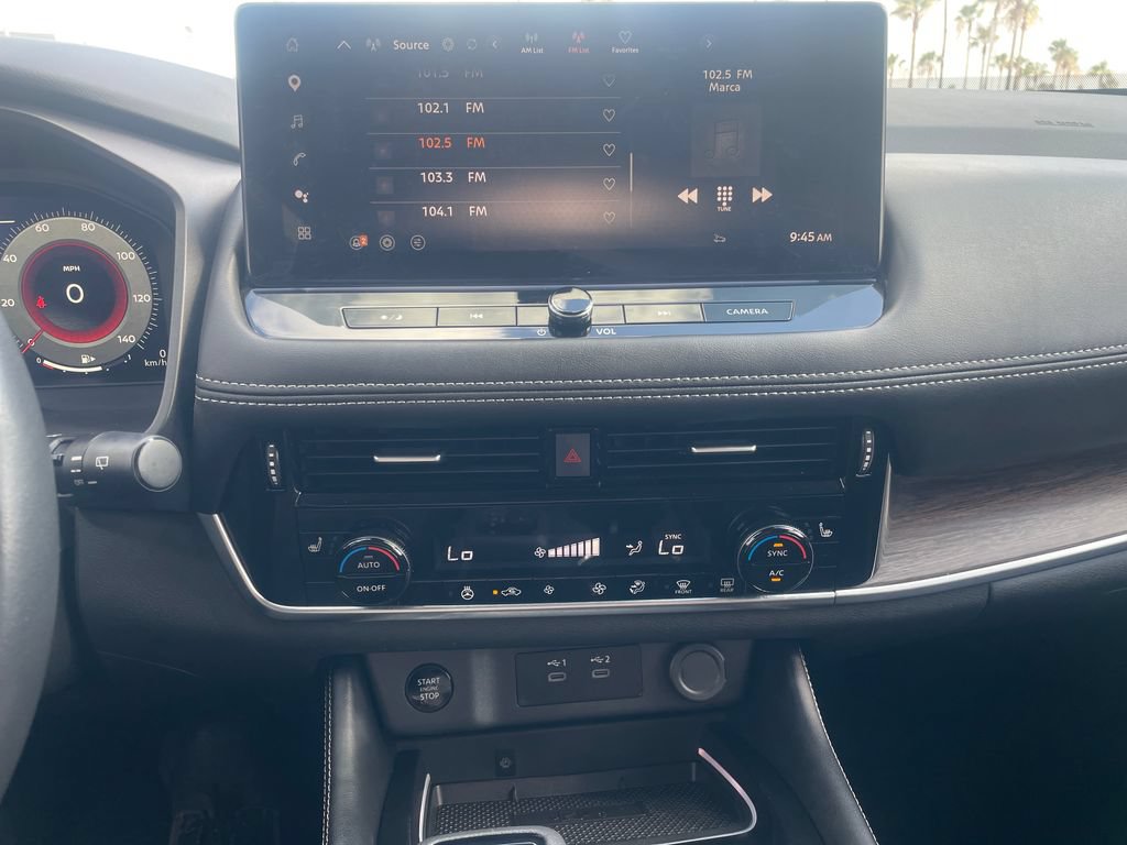 Certified 2024 Nissan Rogue Platinum FWD image 17