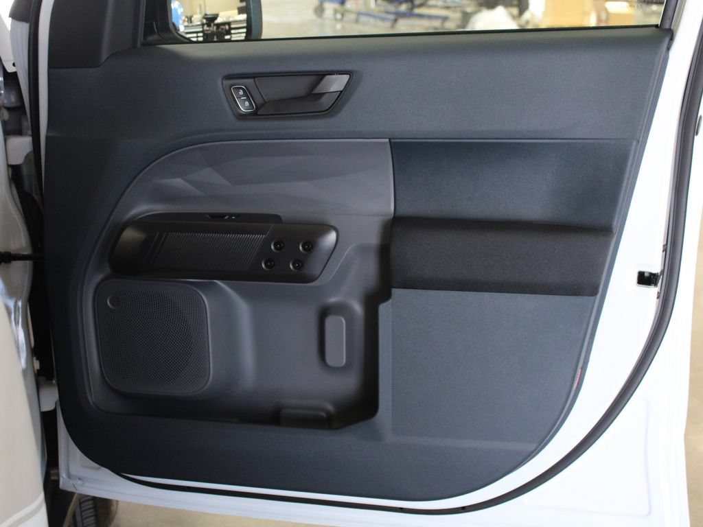 Used 2025 Ford Maverick XL FWD image 16