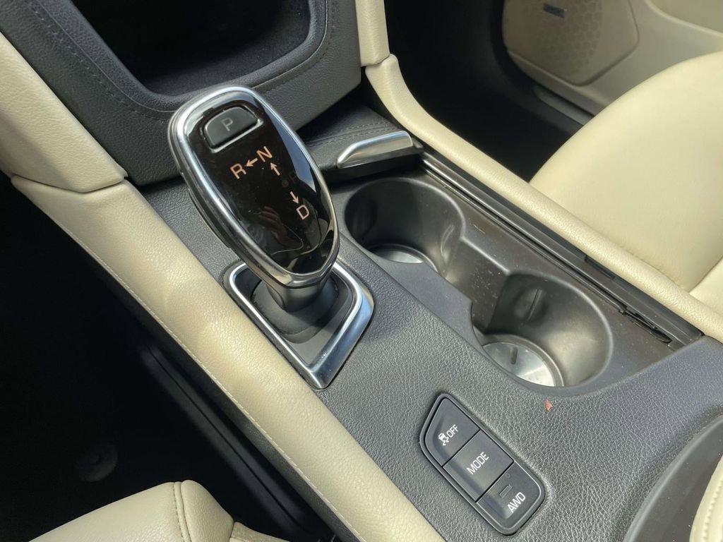 Used 2018 Cadillac XT5 AWD image 25