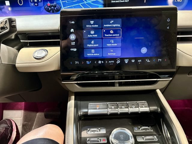 Certified 2024 Lincoln Nautilus Premier w/ Equipment Group 102A AWD/4WD image 4