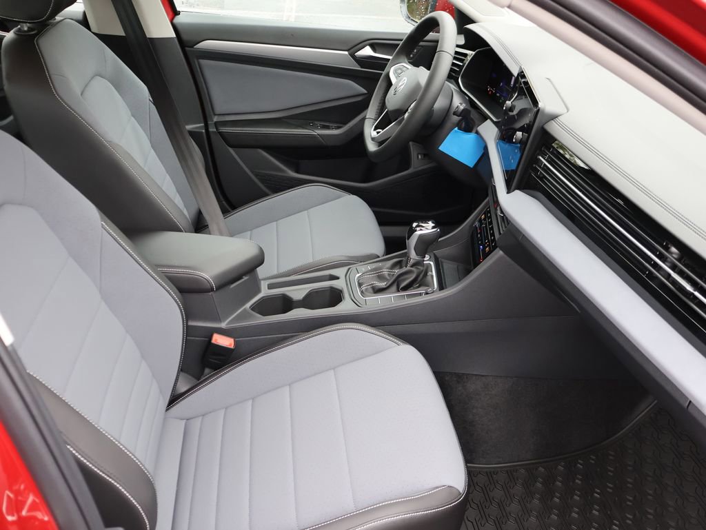 New 2026 Volkswagen Jetta SE image 12