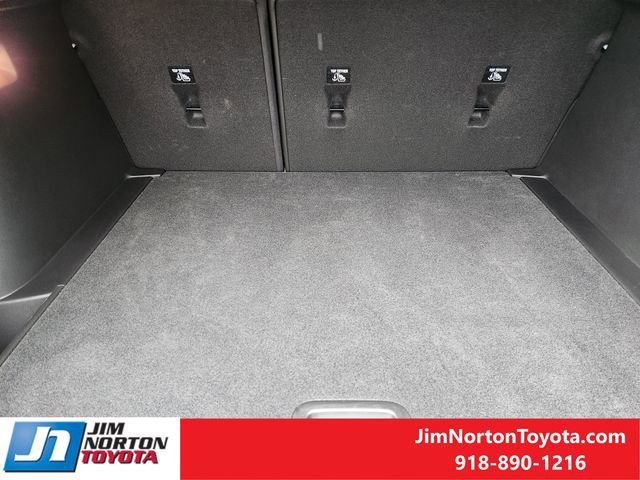 Used 2025 Chevrolet Trax LT w/ Driver Confidence Package FWD image 33
