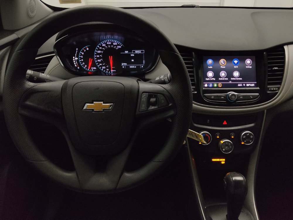 Used 2020 Chevrolet Trax LS FWD image 22