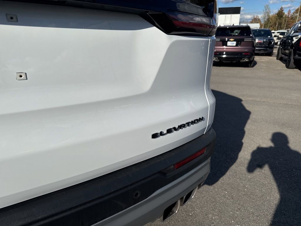 Used 2025 GMC Acadia Elevation FWD image 33
