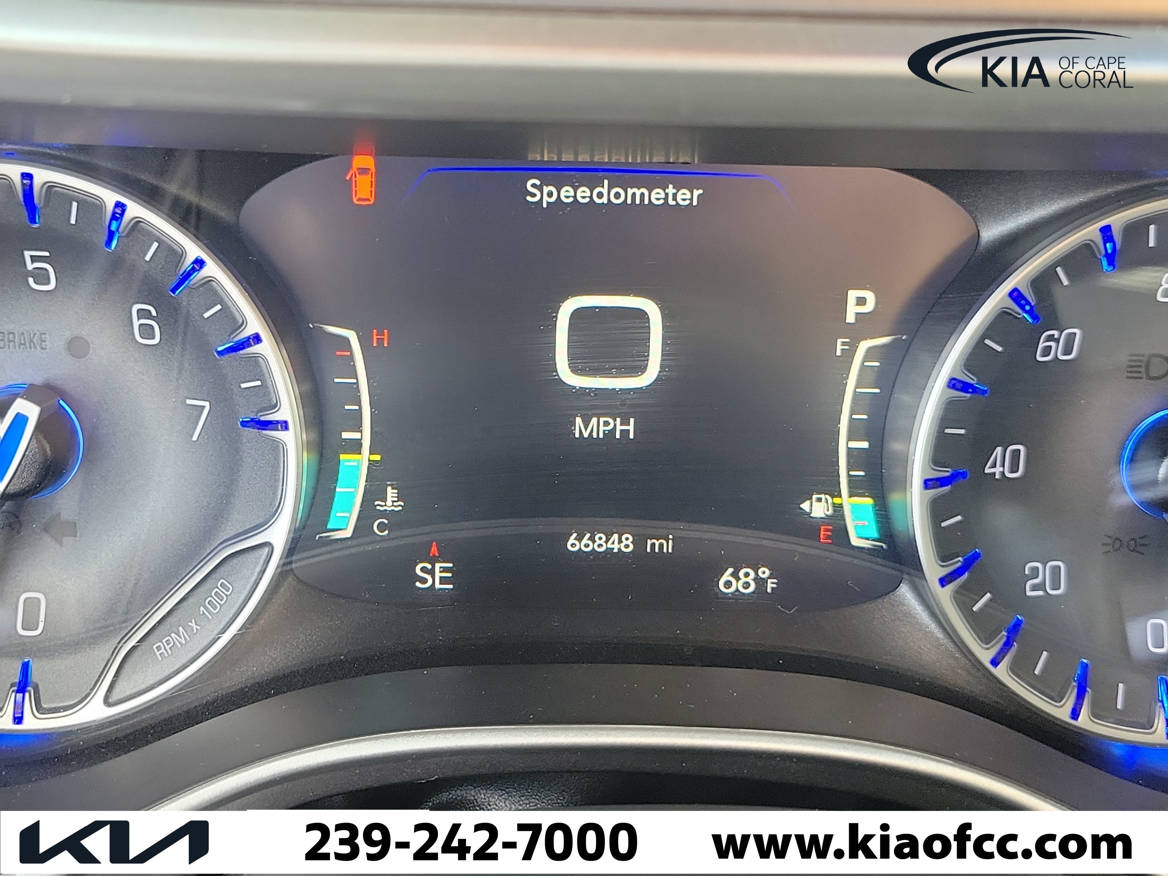 Used 2024 Chrysler Pacifica Touring-L FWD image 28