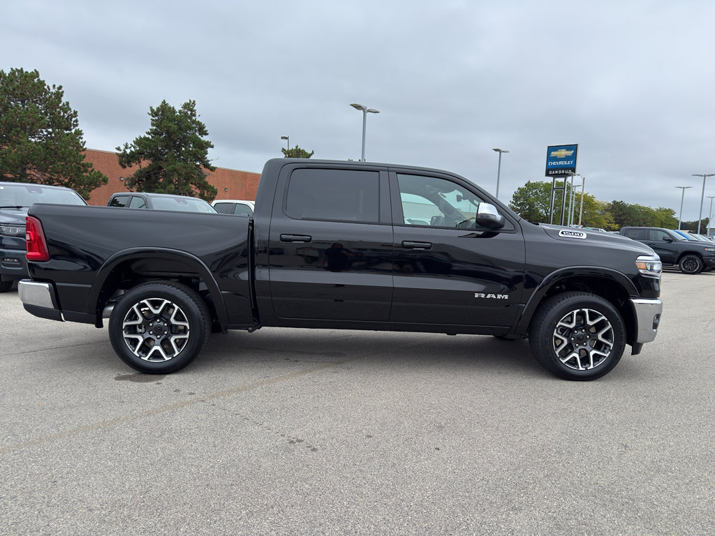 New 2026 RAM 1500 Laramie AWD/4WD image 4