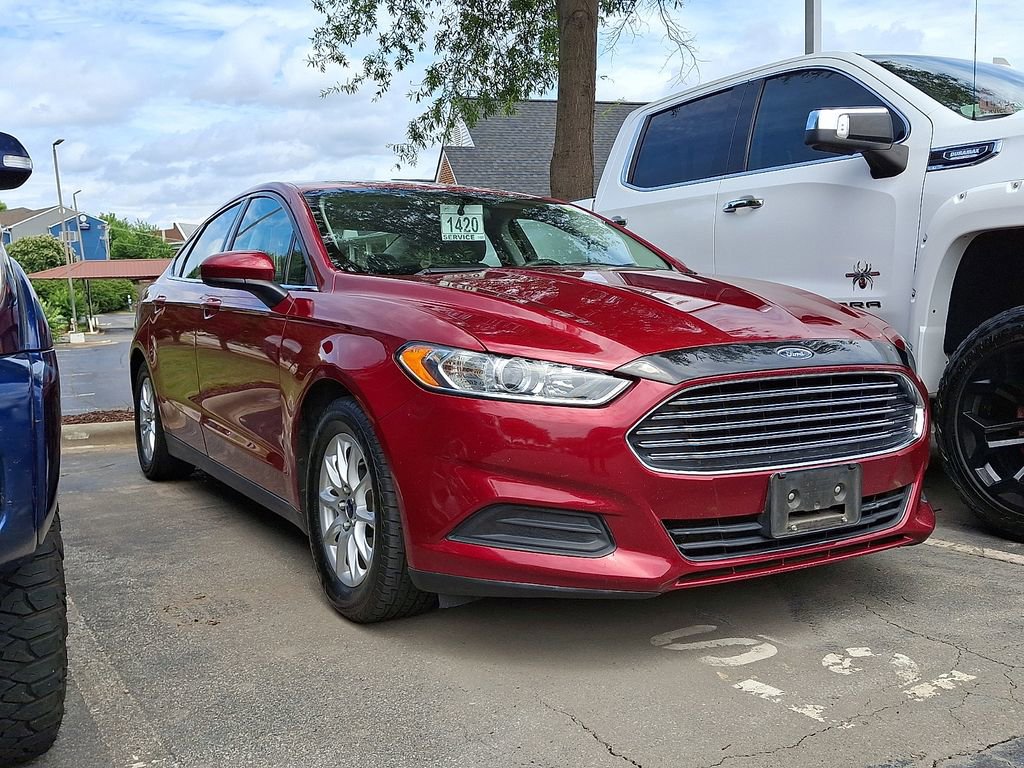Used 2015 Ford Fusion S FWD image 2
