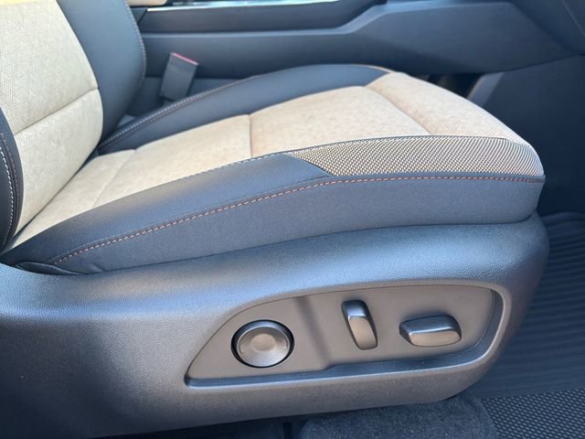 New 2026 Chevrolet Equinox ACTIV w/ Convenience Package III image 16