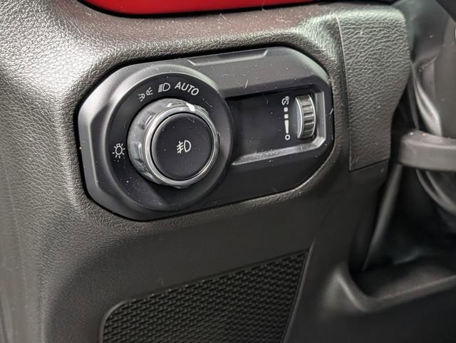 Used 2023 Jeep Wrangler Rubicon w/ Cold Weather Group AWD/4WD image 16