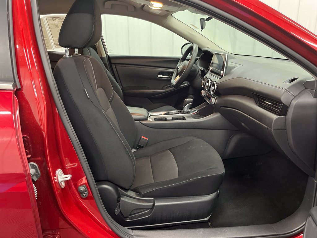 Used 2024 Nissan Sentra SV FWD image 10