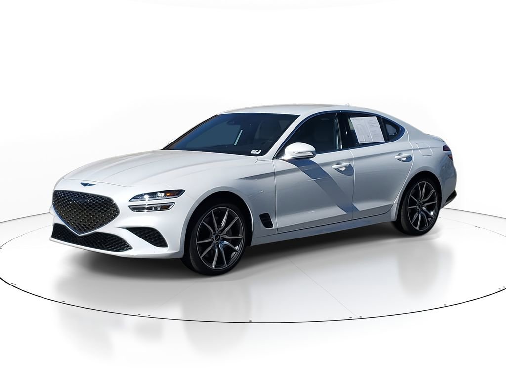 Used 2025 Genesis G70 2.5T image 8