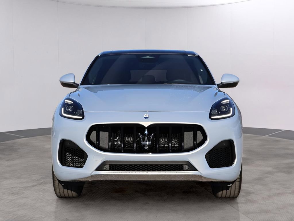 New 2026 Maserati Grecale Modena image 2