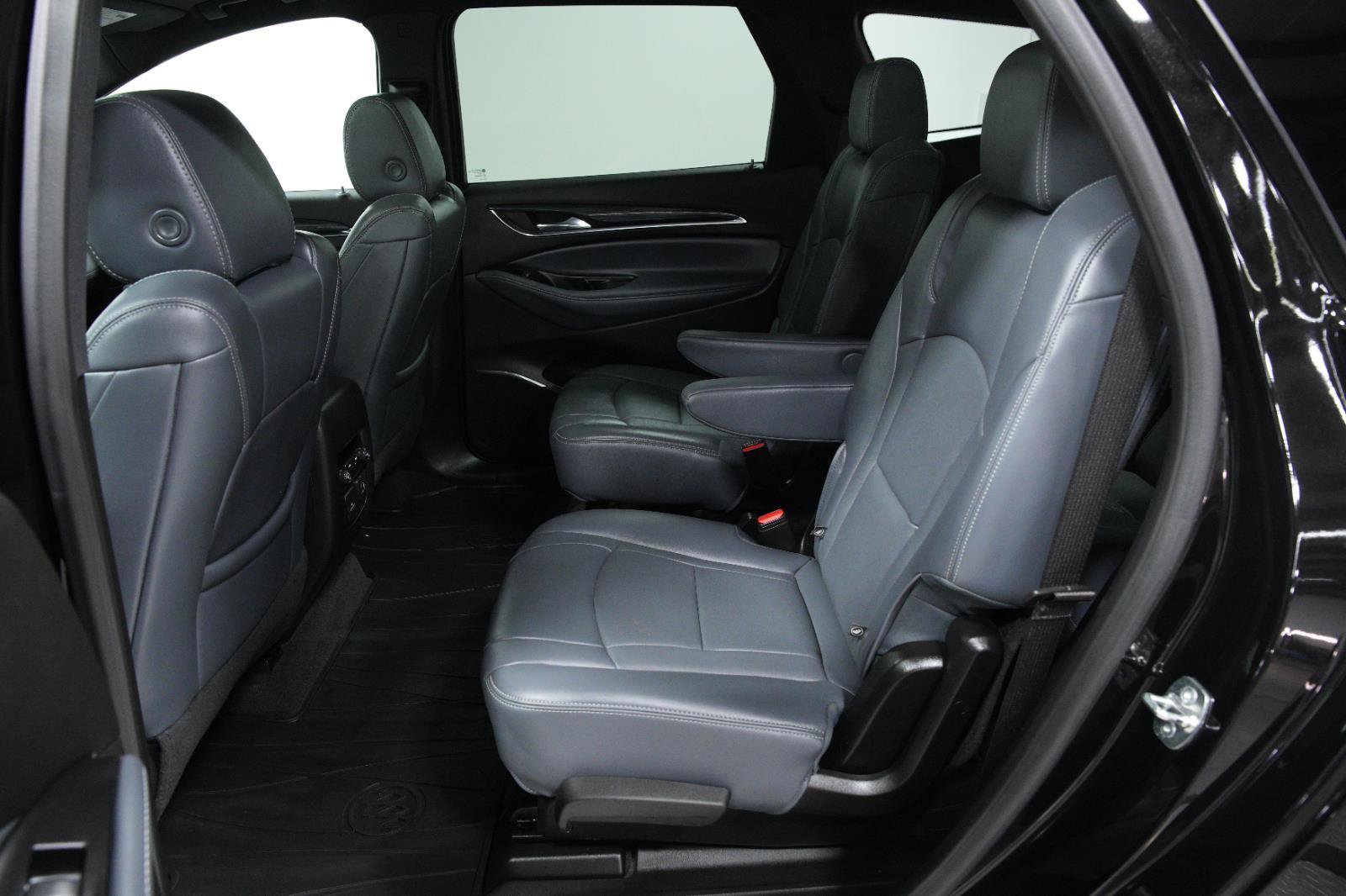 Used 2024 Buick Enclave Essence w/ Experience Buick Package image 22