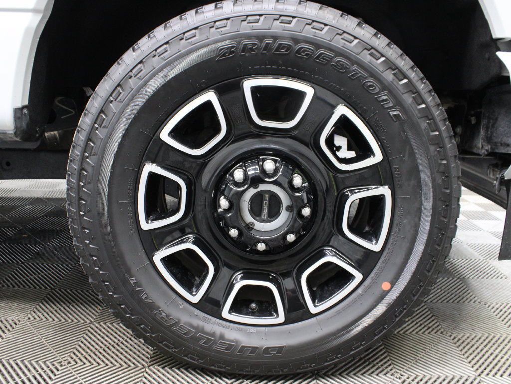 Used 2026 Ford F250 Platinum AWD/4WD image 11