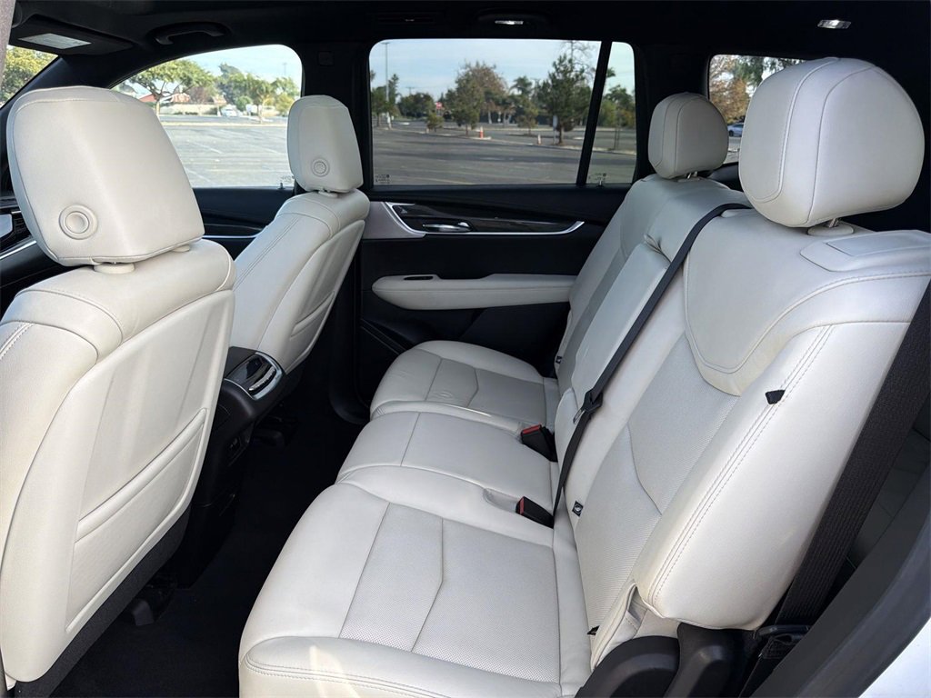 Used 2020 Cadillac XT6 Sport image 27