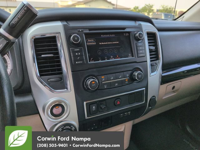 Used 2019 Nissan Titan SV AWD/4WD image 16