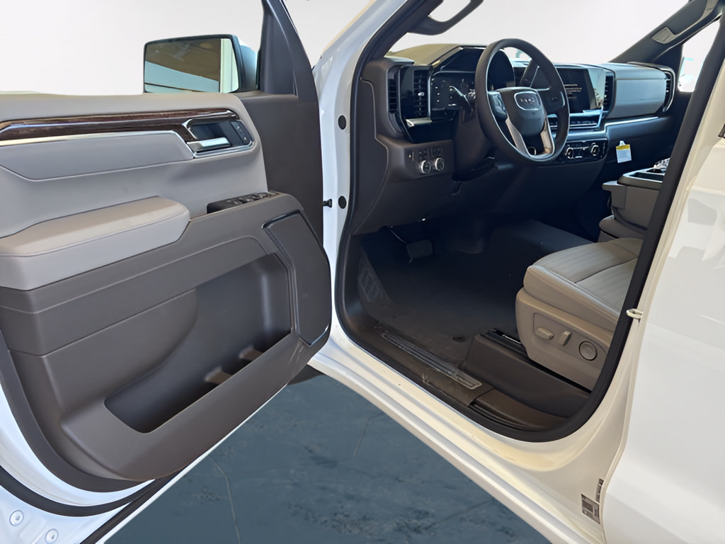 New 2026 GMC Sierra 1500 SLE w/ X31 Off-Road Package AWD/4WD image 11