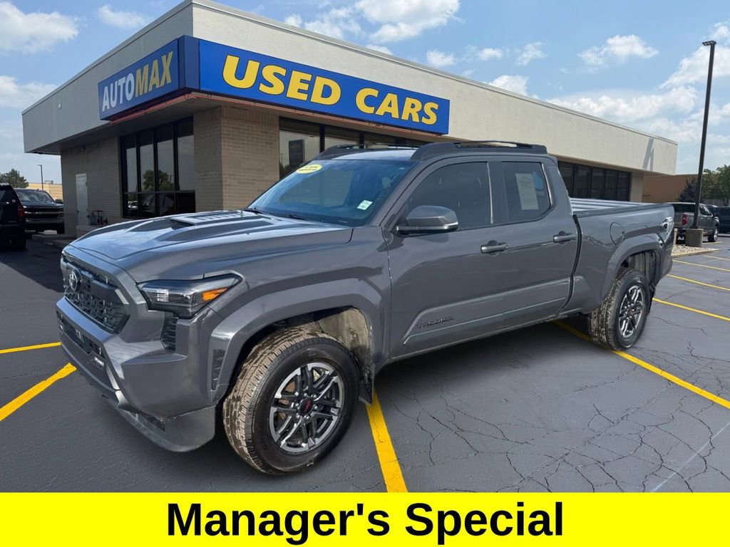 Used 2024 Toyota Tacoma TRD Sport w/ TRD Sport Upgrade Package image 1