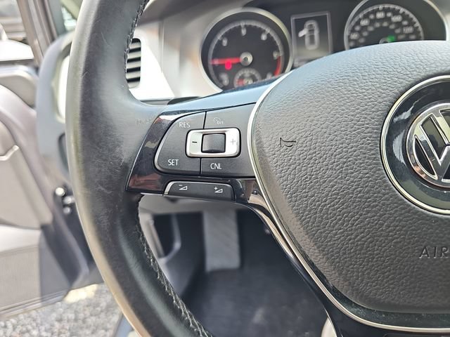 Used 2015 Volkswagen Golf TDI SE FWD image 18