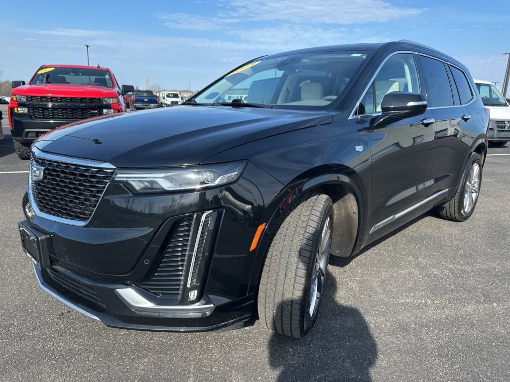Used 2023 Cadillac XT6 Premium Luxury image 7
