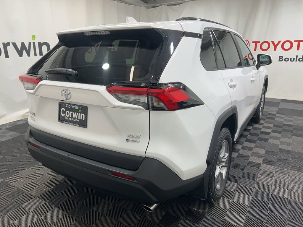 Used 2025 Toyota RAV4 XLE image 8