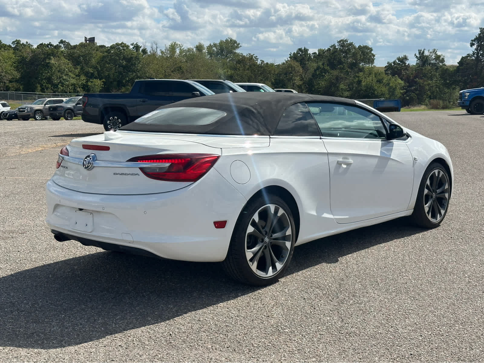 Used 2018 Buick Cascada Premium FWD image 11
