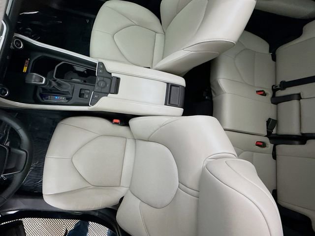 Used 2024 Toyota Grand Highlander AWD Hybrid image 22